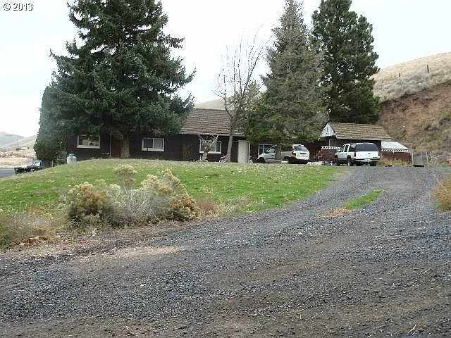 2nd image of 990 E Fairview Way