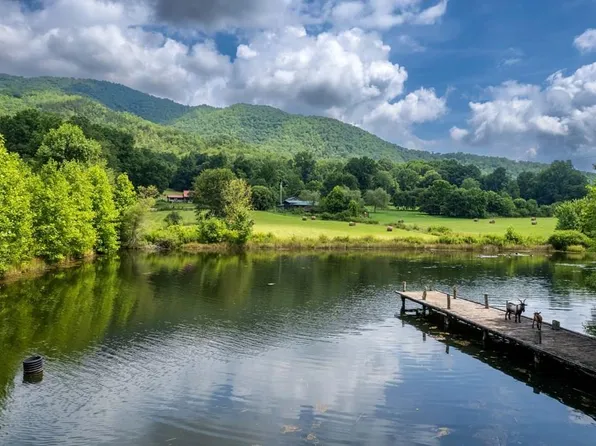 804 Ledbetter Rd, Topton, NC 28781