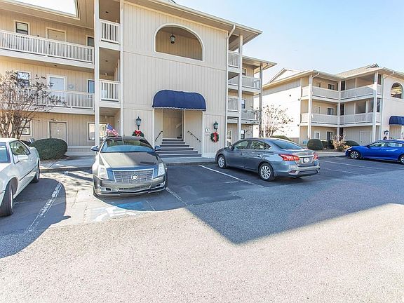 2nd image of 4282 Pinehurst Circle #X3