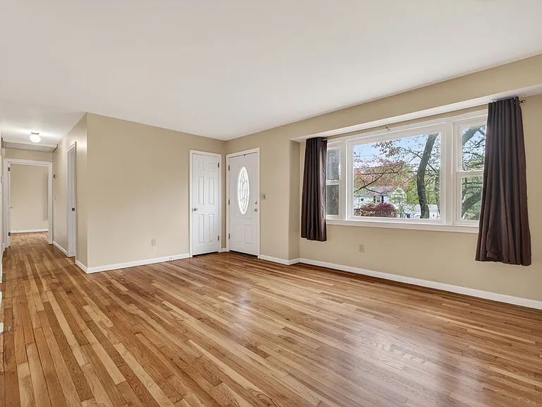 121 Cherry Hill Rd — Photo 13