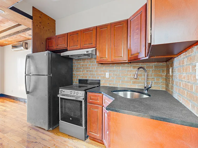 1287 Greene Ave #3R — Photo 3