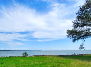 9827 Eastwind Rd, Gloucester, VA 23061