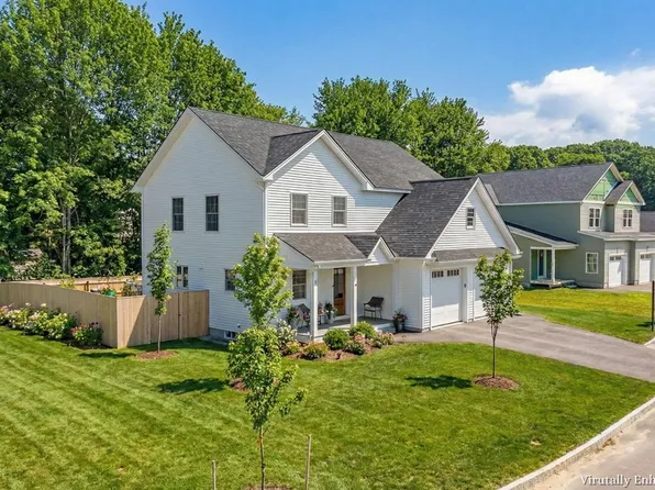 11 Nicklaus Lane, Westbrook, ME 04092