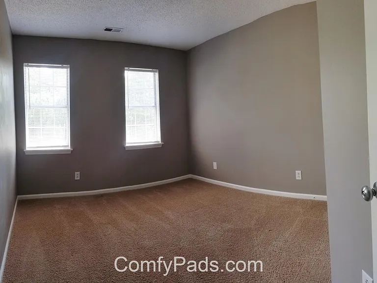 13602 Seastone Ln — Photo 7