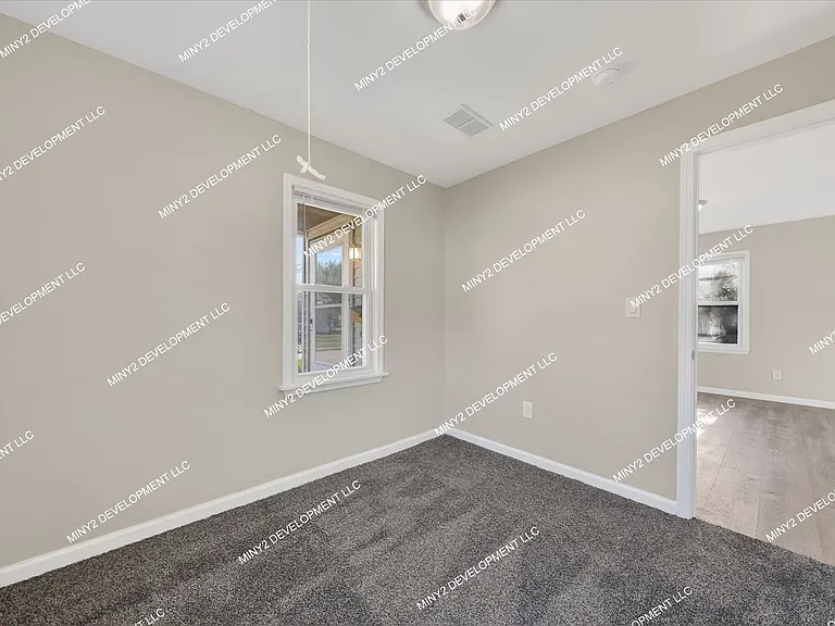 12862 Georgiana Ave — Photo 11