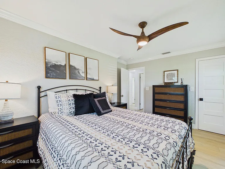 172 E Dover St — Photo 36