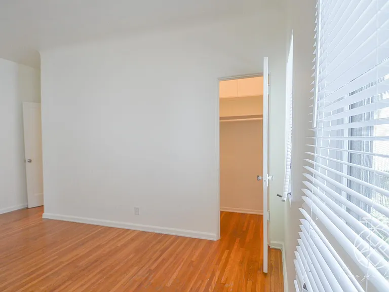 424 N Ogden Dr #6 — Photo 12