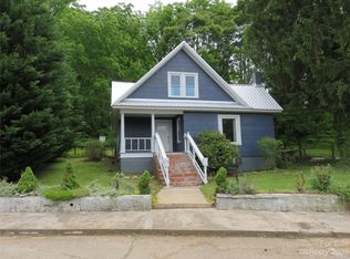 75 S Main St, Canton, NC 28716
