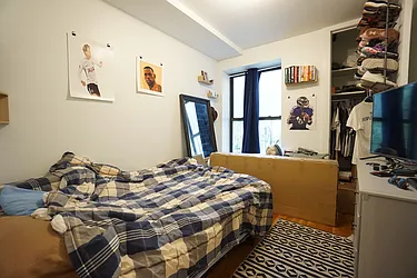 Rented by Rennit Inc.