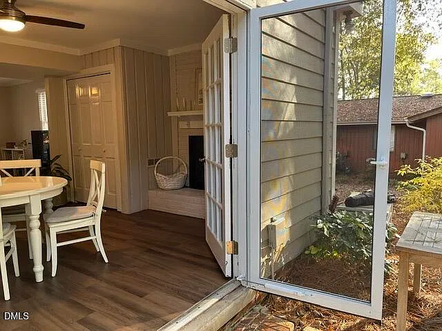 3 bed, 2.5 bath, 1795 sqft, $2,250 — Photo 4