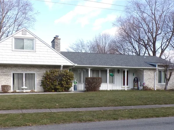 613 Erie St, Girard, PA 16417