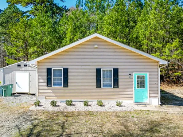 118 Park Ave, Clarksville, VA 23927