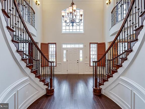 3rd image of 15077 Sawgrass Pl