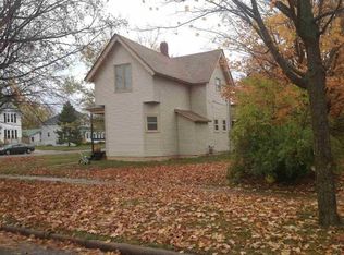 611 N Poplar St, Merrill, WI 54452