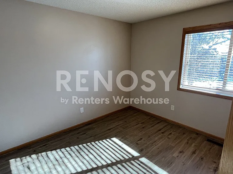 16477 Timber Crest Dr SE — Photo 49