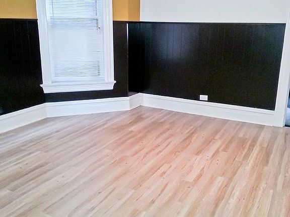 2nd image of 845 N Francisco Ave #1R