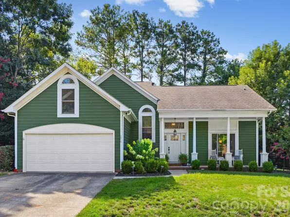 12210 Landing Green Dr, Charlotte, NC 28277
