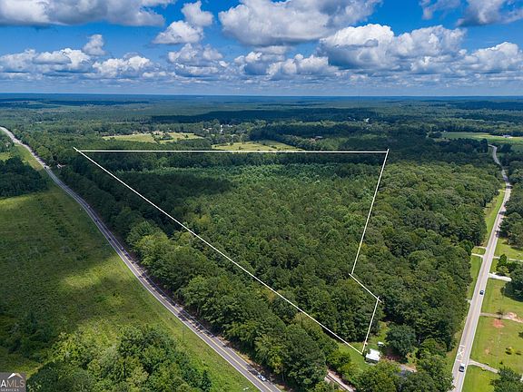 2nd image of 132 Hines Rd