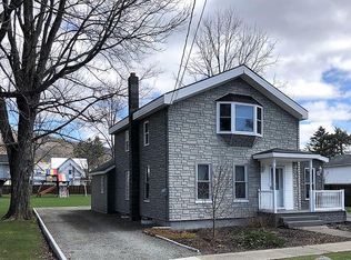 9 N Maple Ave, Avoca, NY 14809