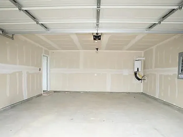 1829 Sanderling St — Photo 12