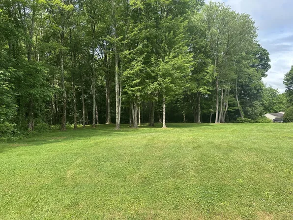 Saybrooke Rd, Meadville, PA 16335