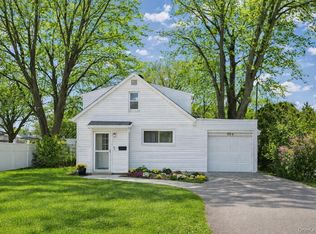 136 N Delaware Avenue, Lindenhurst, NY 11757