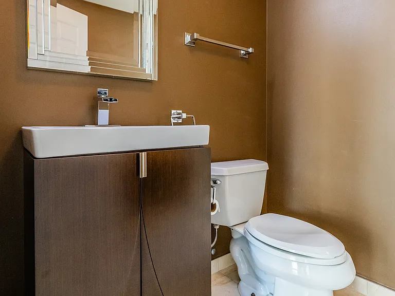 21 E Huron St #1207 — Photo 42