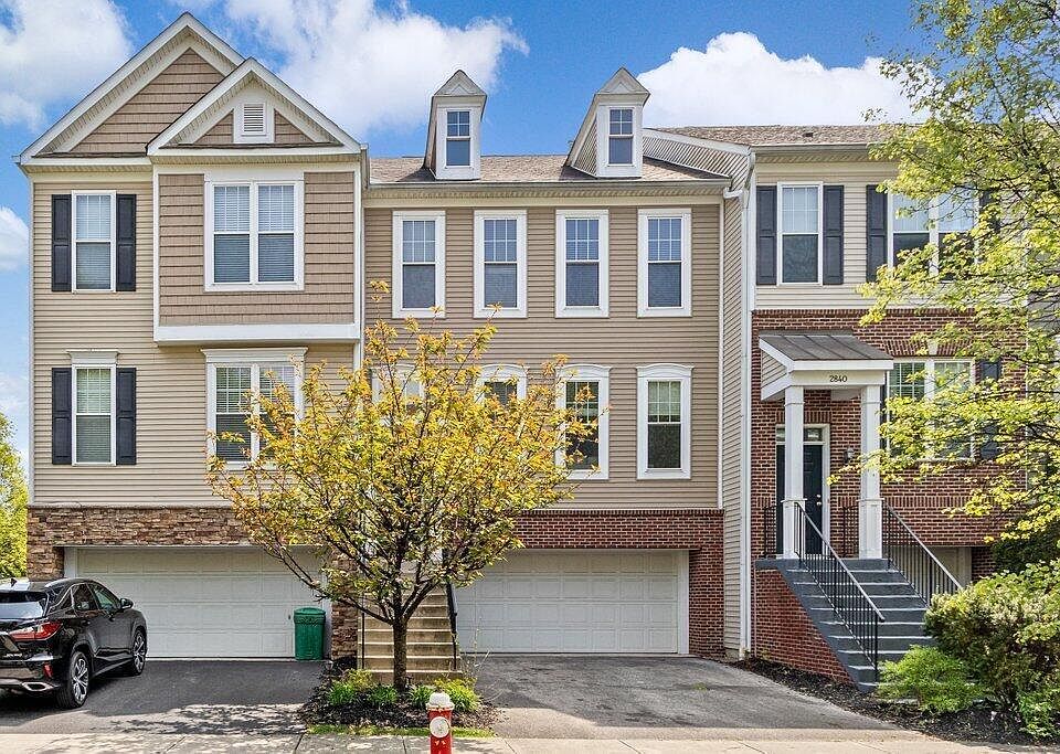 1st image of 2842 Acarie Dr