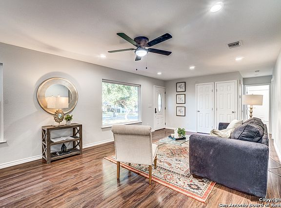5th image of 3114 Greenacres