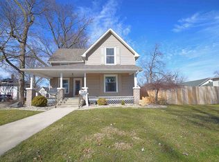 358 W Walnut St, Nappanee, IN 46550