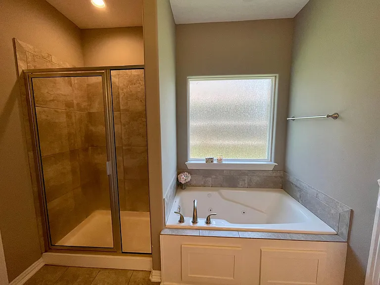 1902 W Broadway Pl — Photo 15