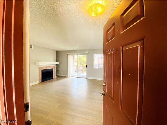 4th image of 2750 S Durango Dr APT 2032