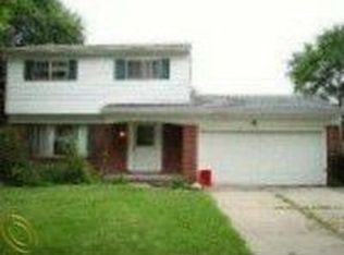 29239 Somerset Dr, Southfield, MI 48076