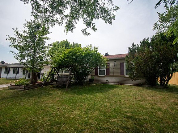 2nd image of 550 Center Dr