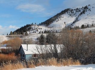 882 Upper Cache Creek Dr, Jackson, WY 83001