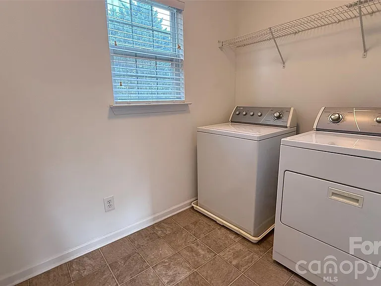 17507 Westmill Ln — Photo 5