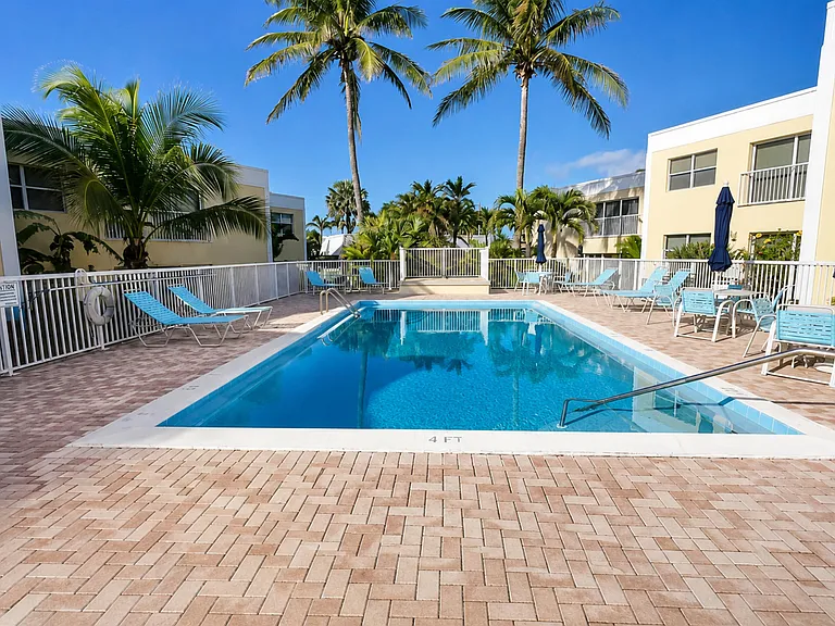 3541 NE Ocean Blvd #15 — Photo 6