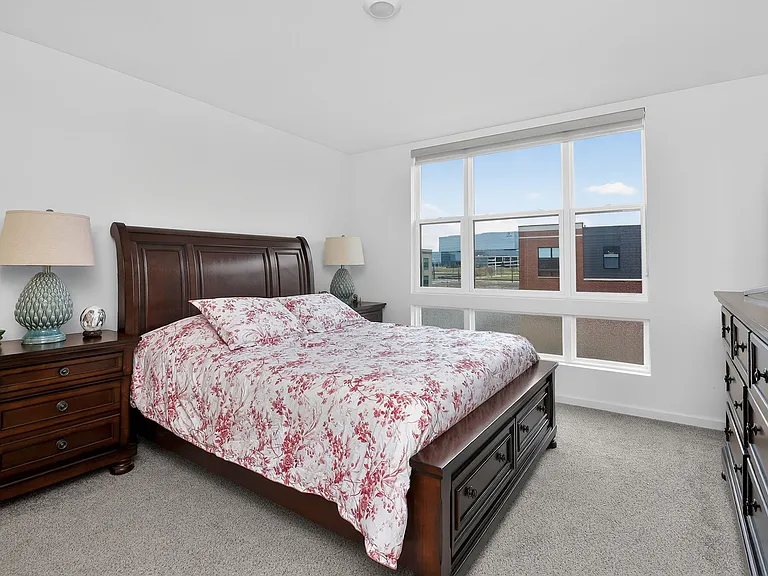 2213 Venture Dr — Photo 16