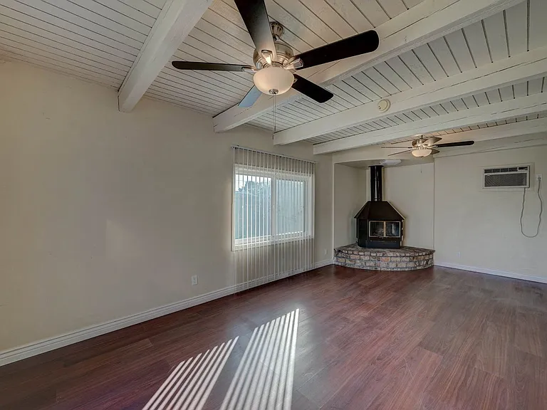 2133 W Morten Ave — Photo 25