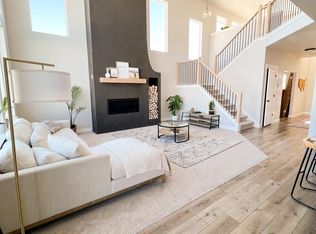 1266 W Sagehill Dr, Saratoga Springs, UT 84045