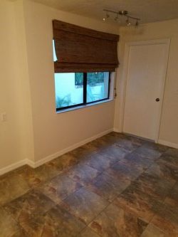 Kitchen Dining Area