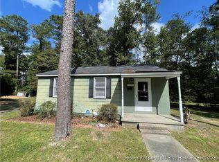1120 Acorn St, Fayetteville, NC 28303