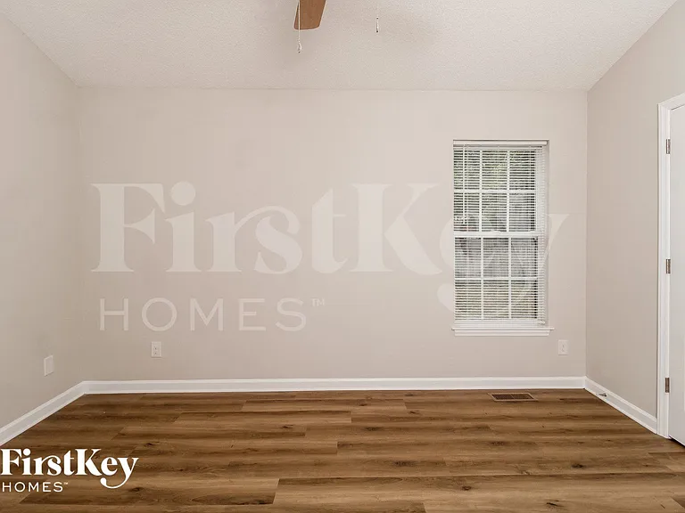 3628 Sharon Ave — Photo 8