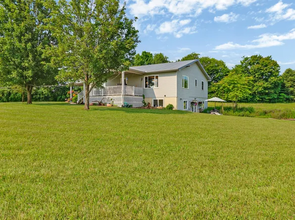 4256 Standing Rock Rd, Jamestown, TN 38556
