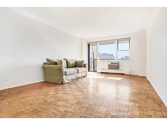 Sold by Compass | media 9