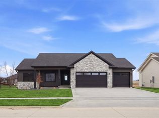 800 Yorkshire St, North Liberty, IA