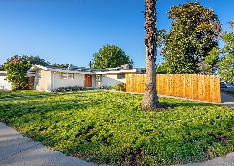 1st image of 20539 Archwood St