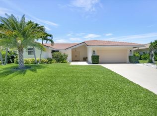 902 Foxpointe Cir, Delray Beach, FL 33445