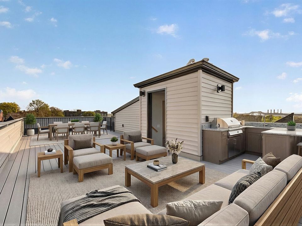 1st image of 126 De Kalb Ave #3