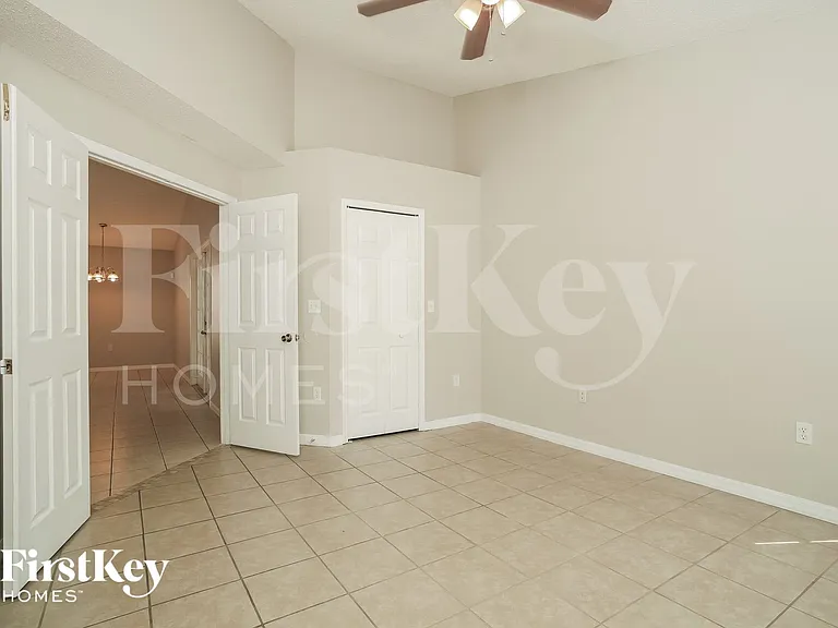 335 Darlington Loop — Photo 9